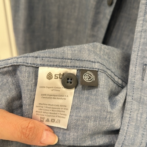 Stio Men’s shortsleeve button down shirt. Chambray. Size medium. - Picture 7 of 7